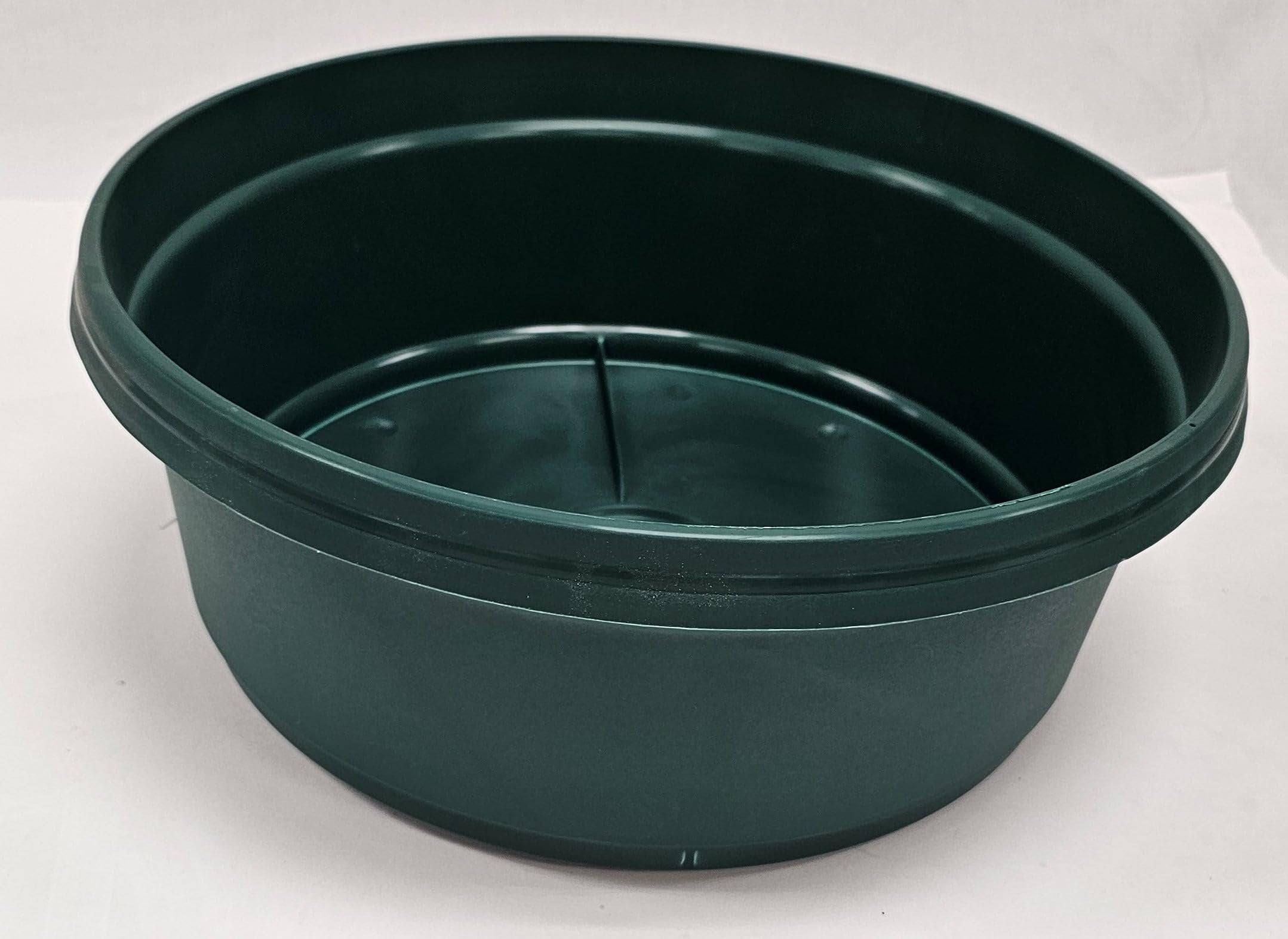 Austin Planter Plastic Flower Pot with Saucer over 6 inch